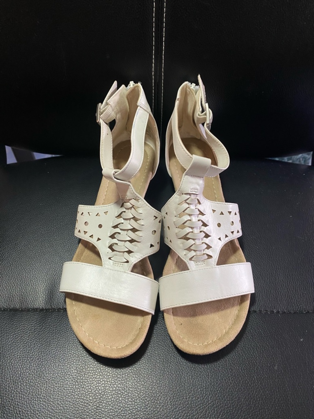 St. John’s Bay White Wedge Sandals with Braided Detail Size 7.5 - Picture 3 of 9